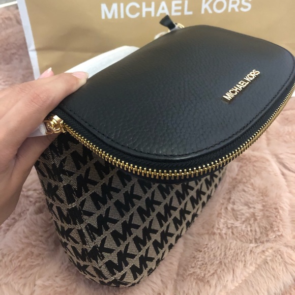 Michael Kors crossbody - Picture 6 of 7